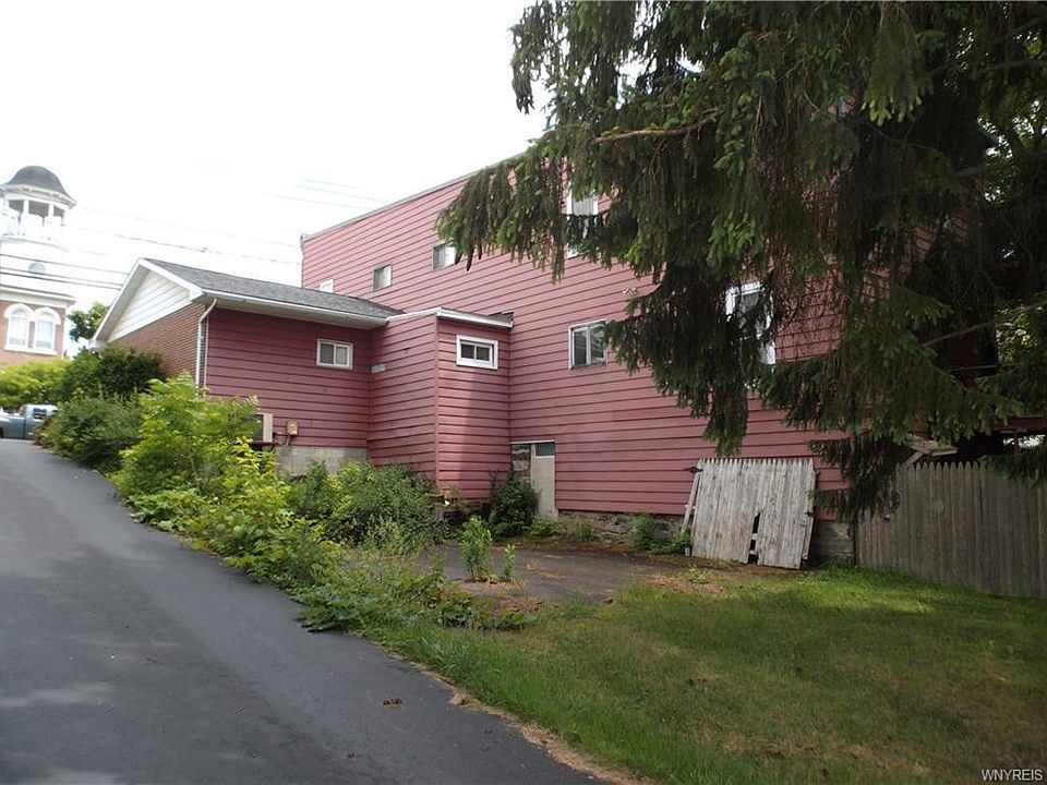 2nd image of 45 W Main St
