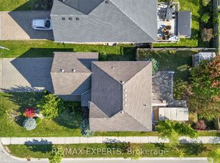 936 Talisman Cres, London, ON N6K0B7