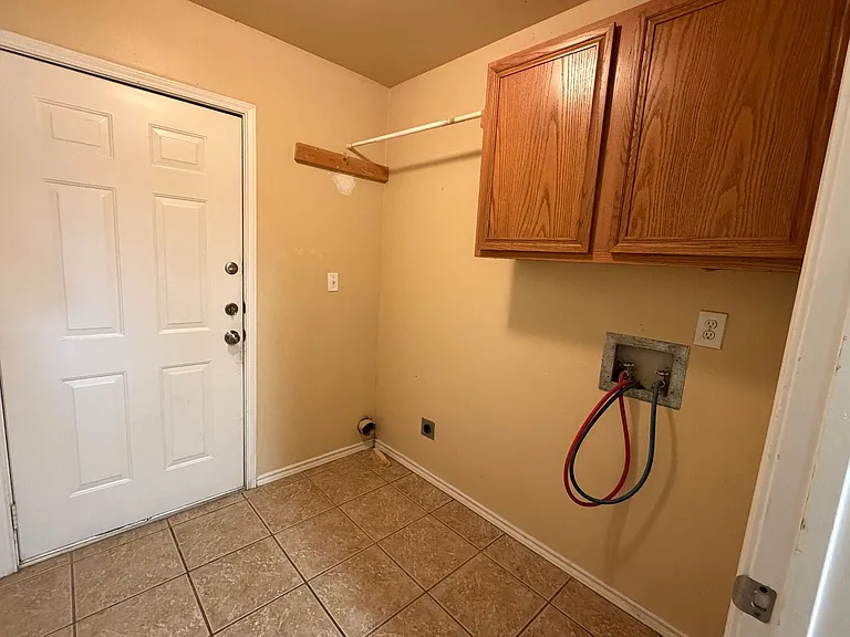 502 N Clinton Ave — Photo 5