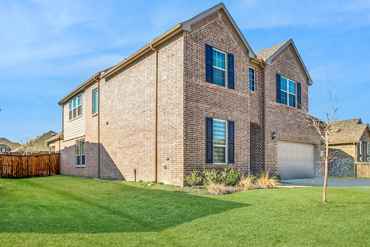 Building Photo - 1512 Quentin Dr