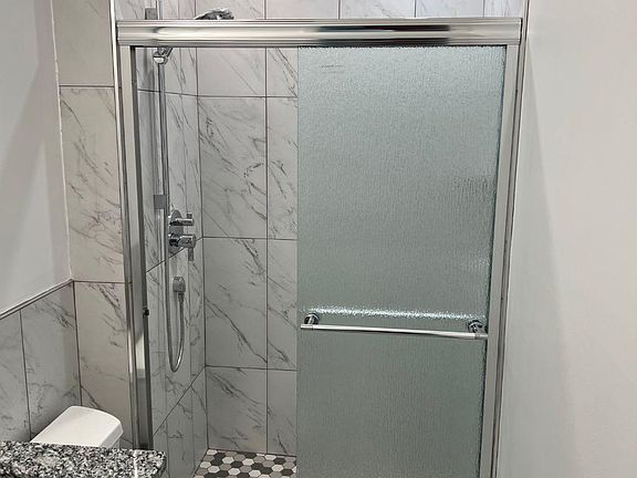 3rd image of 4707 Washington St APT 202