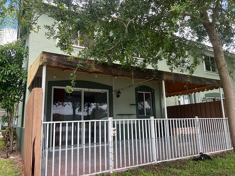 2606 SE 15th Pl — Photo 17