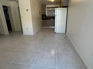 9251 NW 8th Ave APT 3, Miami, FL 33150
