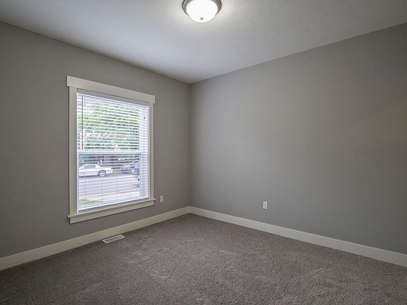 4th image of 614 4th St NW