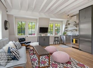 1218 1/2 Forest Ave, Evanston, IL 60202