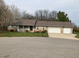 104 Windy Hl, Lebanon, IL 62254