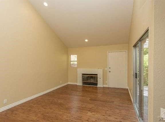 5th image of 410 N Via Colinas