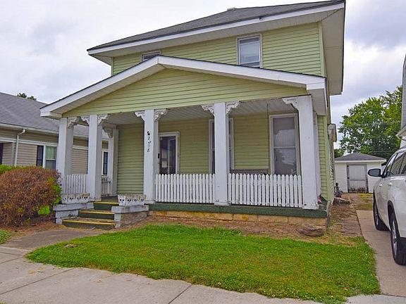 4th image of 2218 N Grand Ave