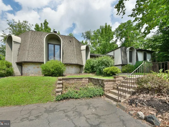 611 Church Rd, Elkins Park, PA 19027