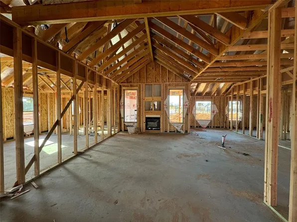 5613 Bixby Creek Dr, Mustang, OK 73064