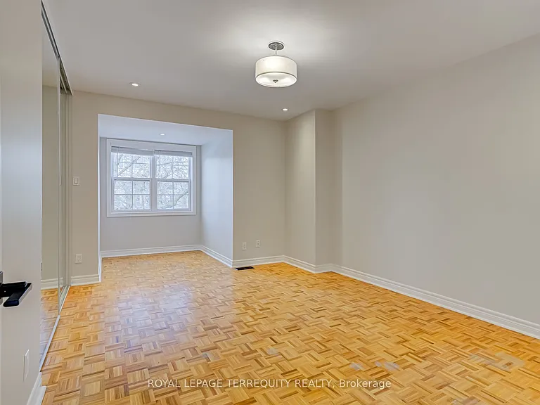 244 George St — Photo 30