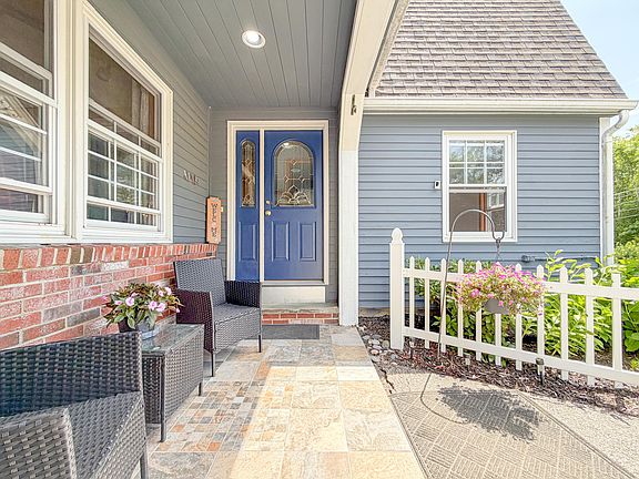 3rd image of 512 South Street