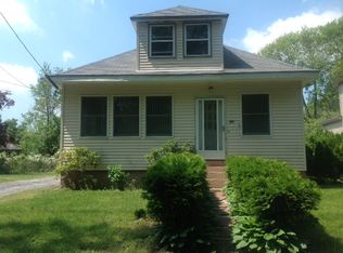 127 Irving Rd, Warwick, RI 02888