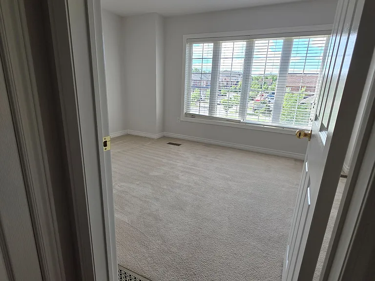 33 Aikenhead Ave — Photo 22