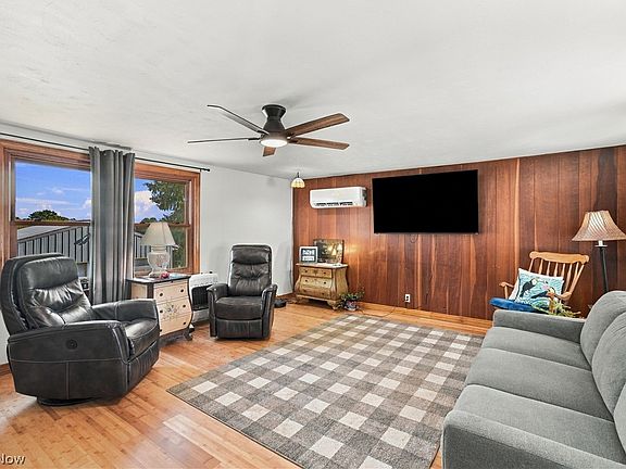 5th image of 48 Shandon Ave