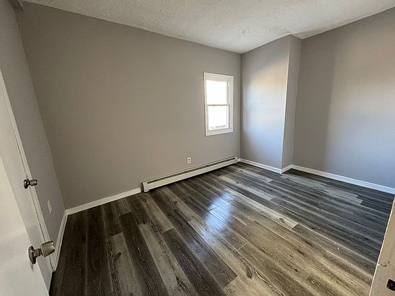 4th image of 56 N 18th St Floor 1