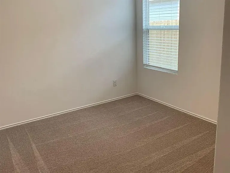 136 Texas Angel Way — Photo 3
