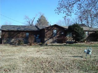 3303 S Turner St, Springdale, AR 72764