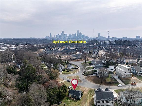 5th image of 3133 Columbus Cir