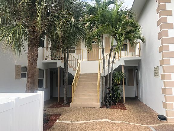 2nd image of 5621 NE 22nd Ave APT 4