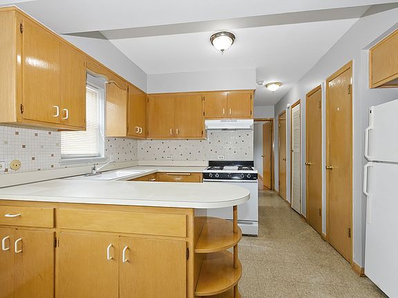 5th image of 5324-26 S Kedzie Ave #5326-2C