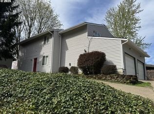 609 E Andrew St, Newberg, OR 97132