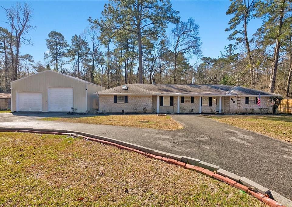 1st image of 160 Woodland Cir