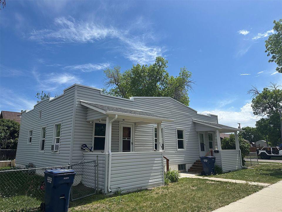 1st image of 719 8th St S #719