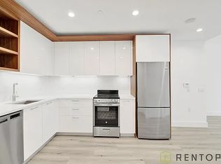 224 E 135th St #2104, Bronx, NY 10451