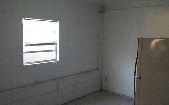 4th image of 7415 N Arrawana Ave