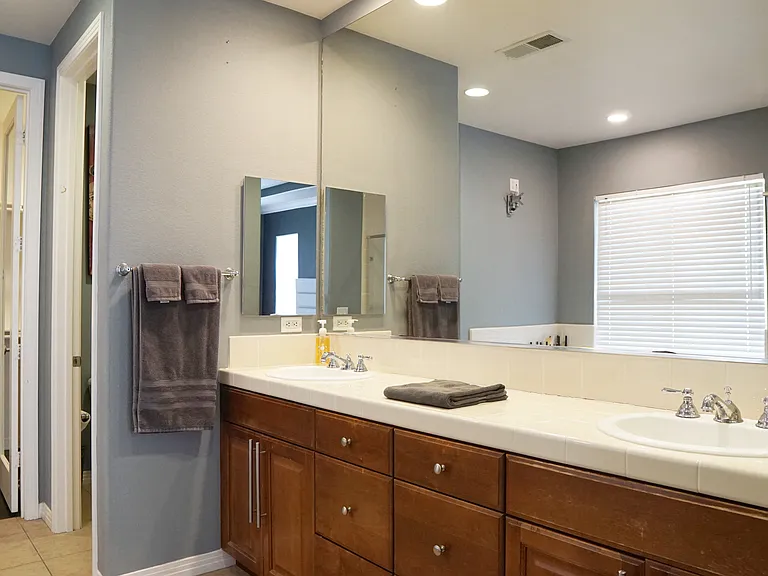 73467 Travers St — Photo 32