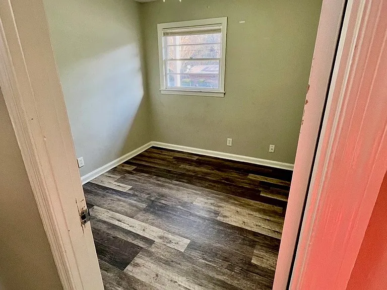 4970 Gardiner Dr — Photo 13