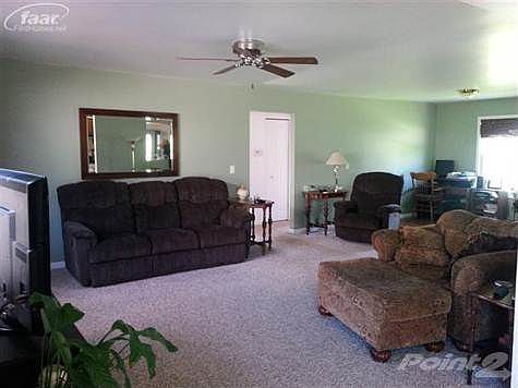 Neutral colors in living room.