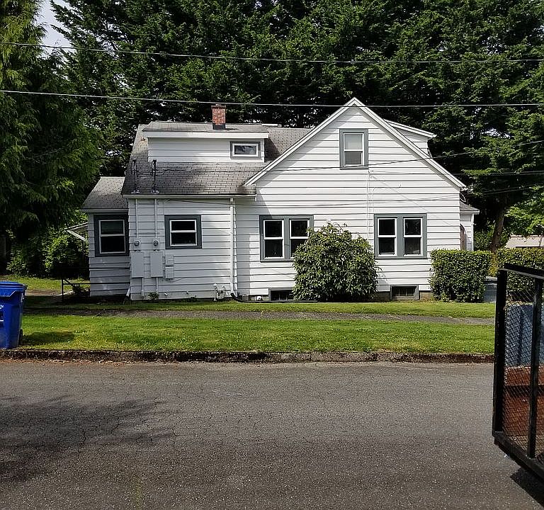2nd image of 533 13th Ave SE