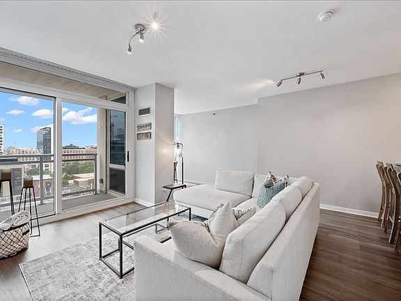 2nd image of 757 N Orleans St #1210