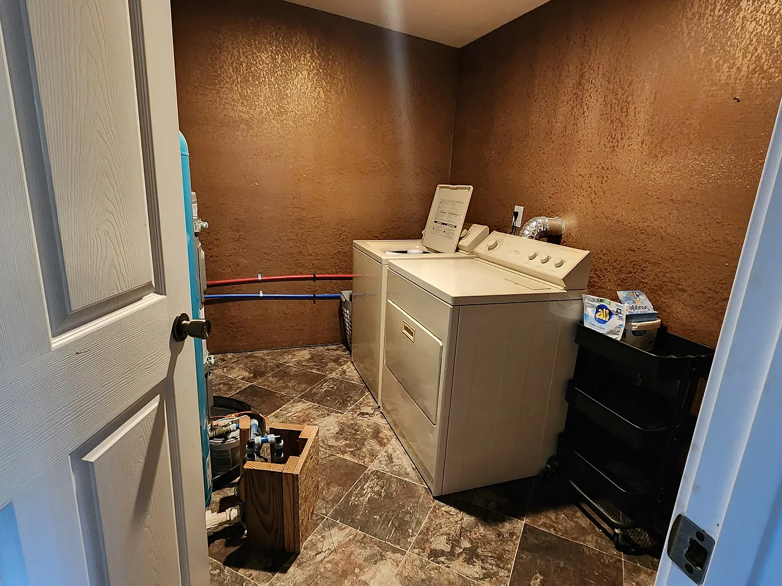 1 bed, 950 sqft, $1,500 — Photo 2
