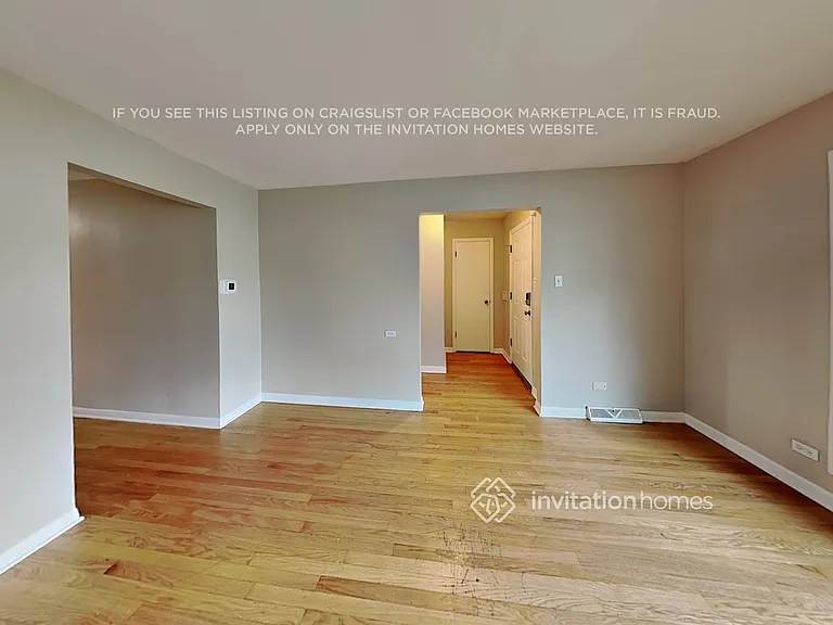 10111 S 53rd Ave — Photo 6