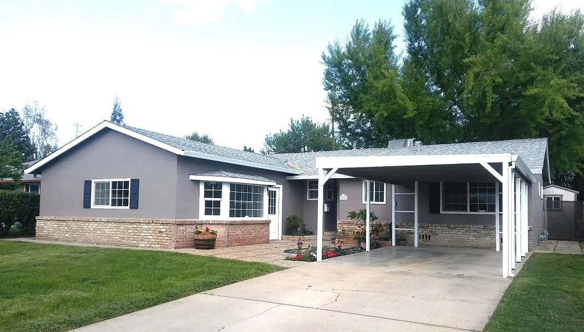 1211 Stafford Way photo 1