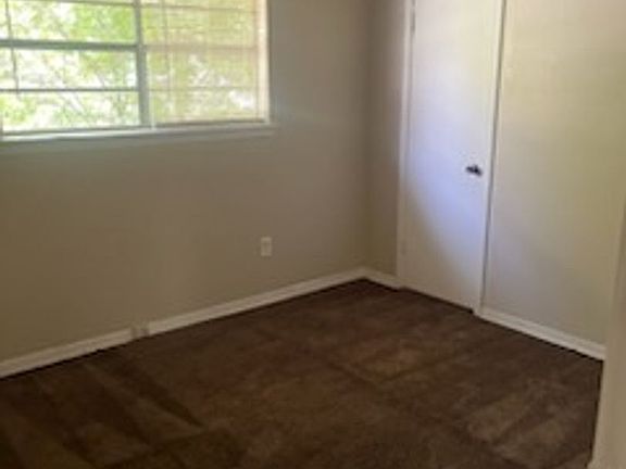 4th image of 1123 Boulevard St #E