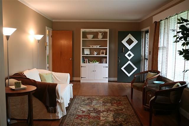 2nd image of 1207 Littonwood Dr