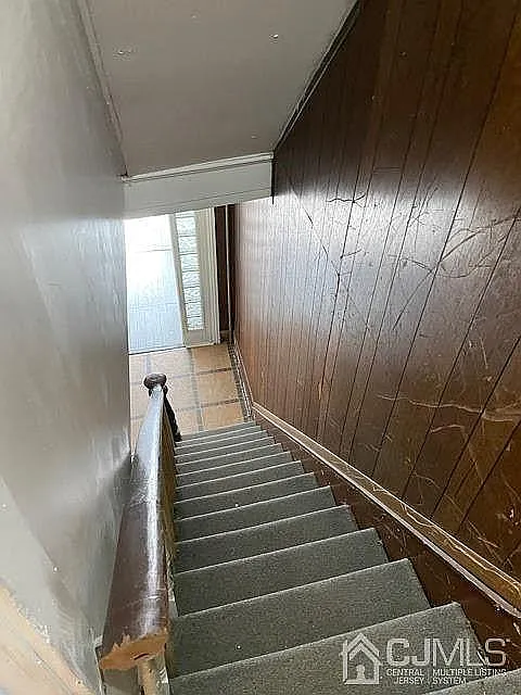 Building Photo - 19 Hardenberg St #19B