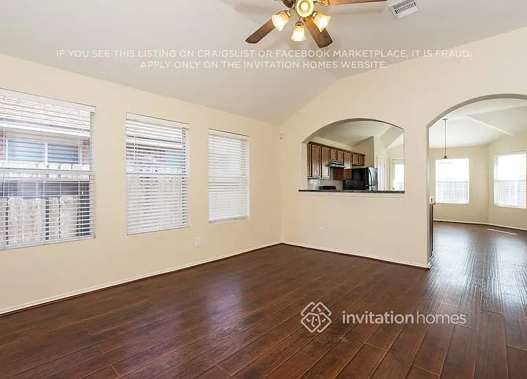 19811 Whispering Hollow Ln — Photo 5