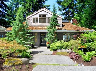 13487 Manzanita Rd NE, Bainbridge Island, WA 98110