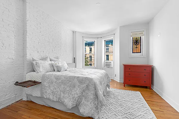 Sold by Corcoran | media 3
