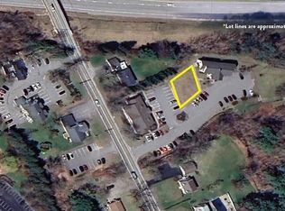 75 Leighton Rd, Falmouth, ME 04105