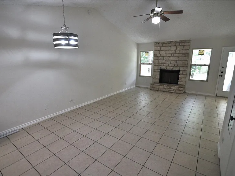 8809 Piney Point Dr #B — Photo 4