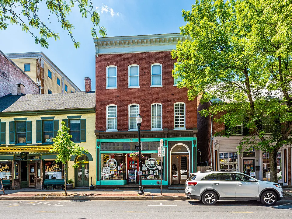 215 North Market St.