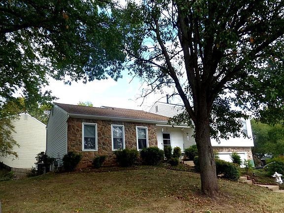 3rd image of 5515 Belle Pond Dr
