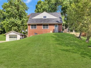 1375 Lincoln Dr, Monaca, PA