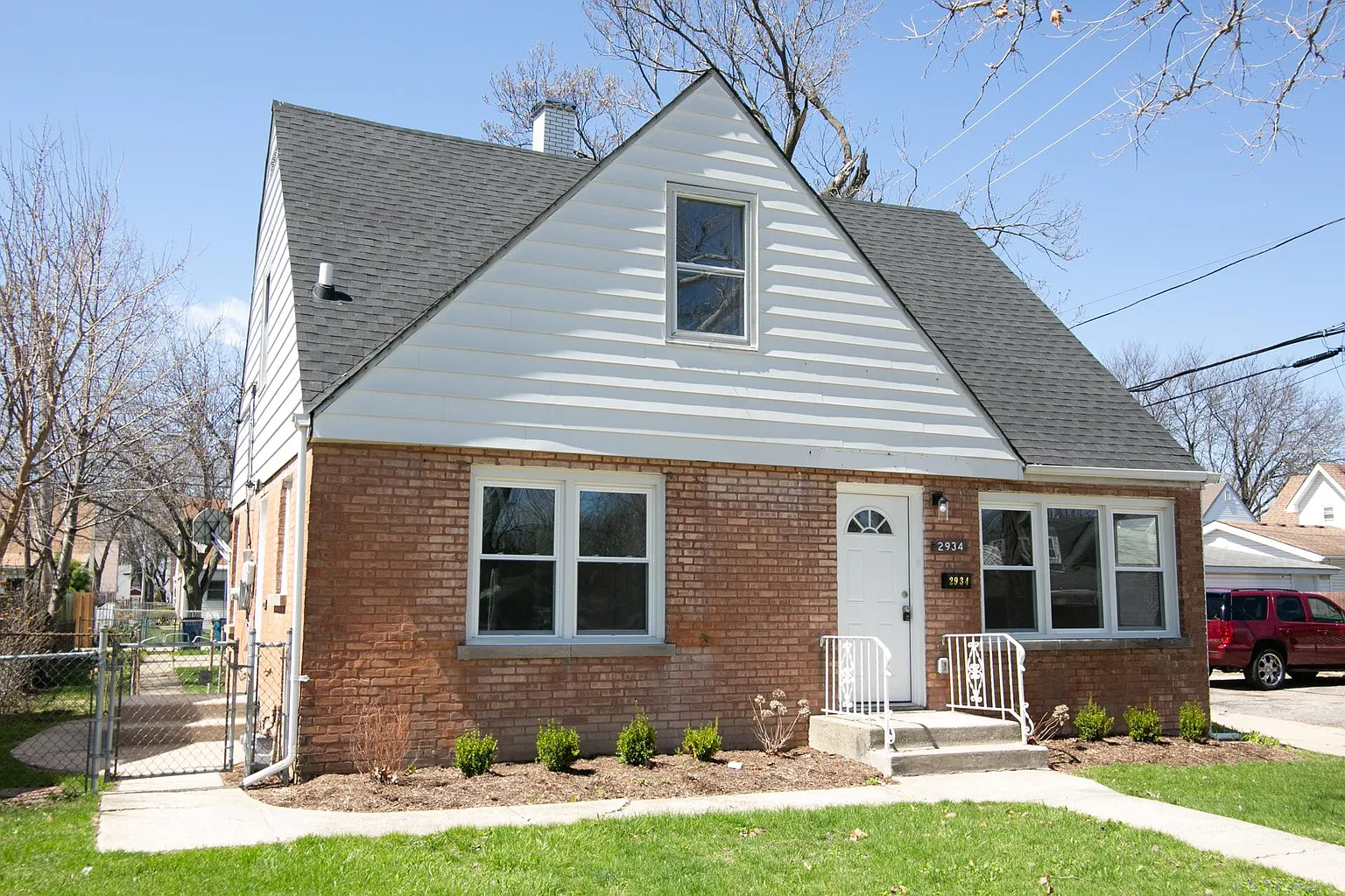 2934 Scott St photo 1